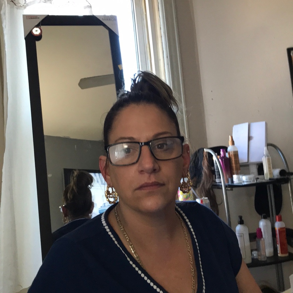 Meet your Posher, Renee